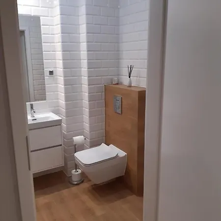 Nadmorskie Tarasy Z Widokiem Na Morze غدينيا