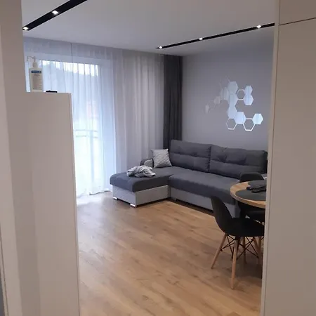 Nadmorskie Tarasy Z Widokiem Na Morze * غدينيا