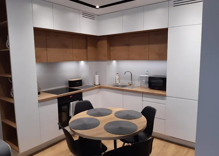 Nadmorskie Tarasy Z Widokiem Na Morze